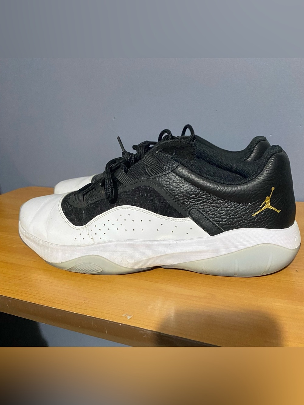 Jordan Men's Black, White & Gold Low-Top Sneakers
